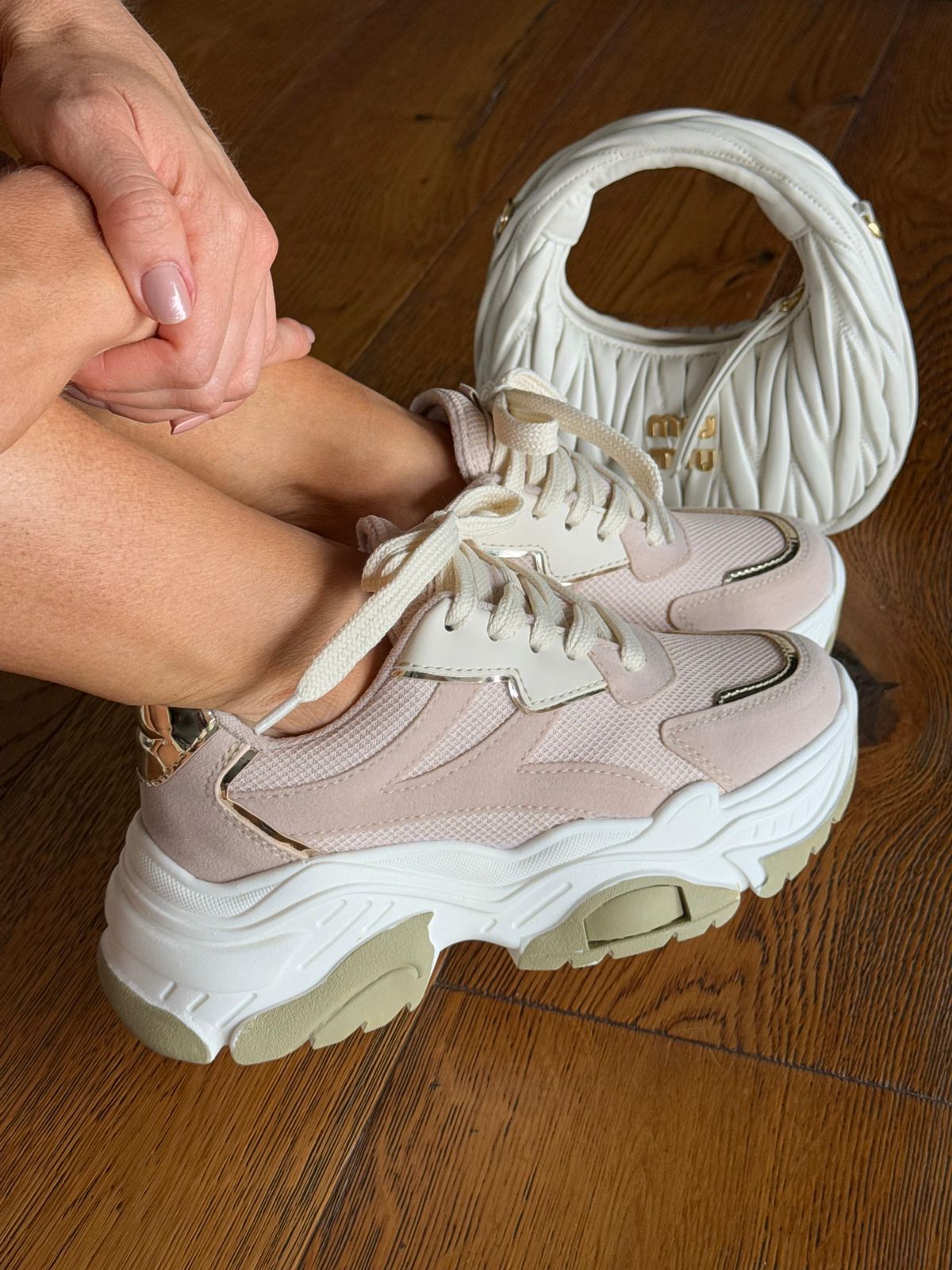 Sneaker Corina